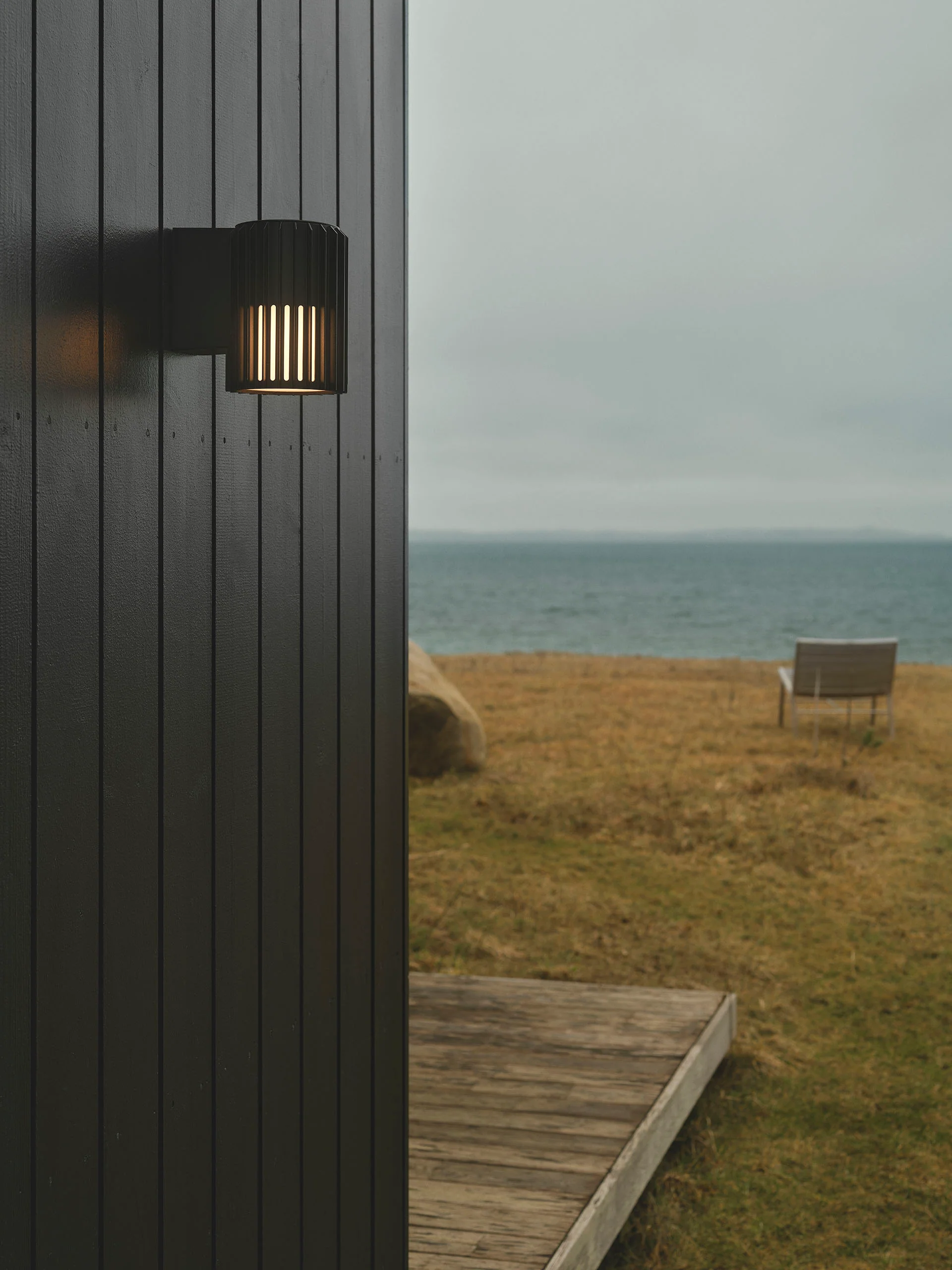 Aludra Seaside seinävalaisin musta - Image 2