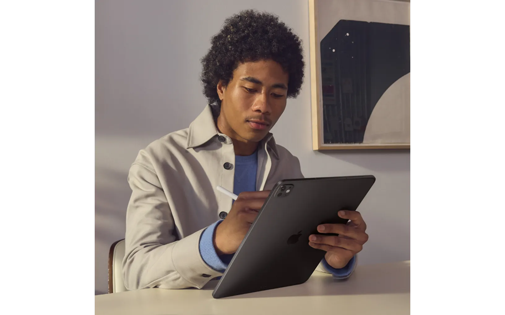 Apple iPad Pro 13" M5 256 Gt WiFi + 5G 2025, tähtimusta - Image 4