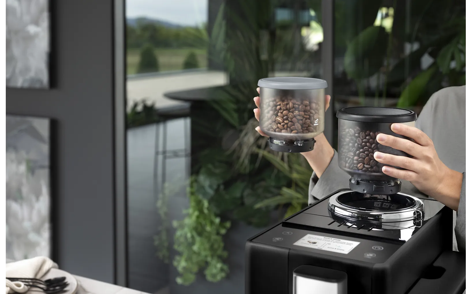 DeLonghi Rivelia EXAM440.55.B kahviautomaatti, musta - Image 5