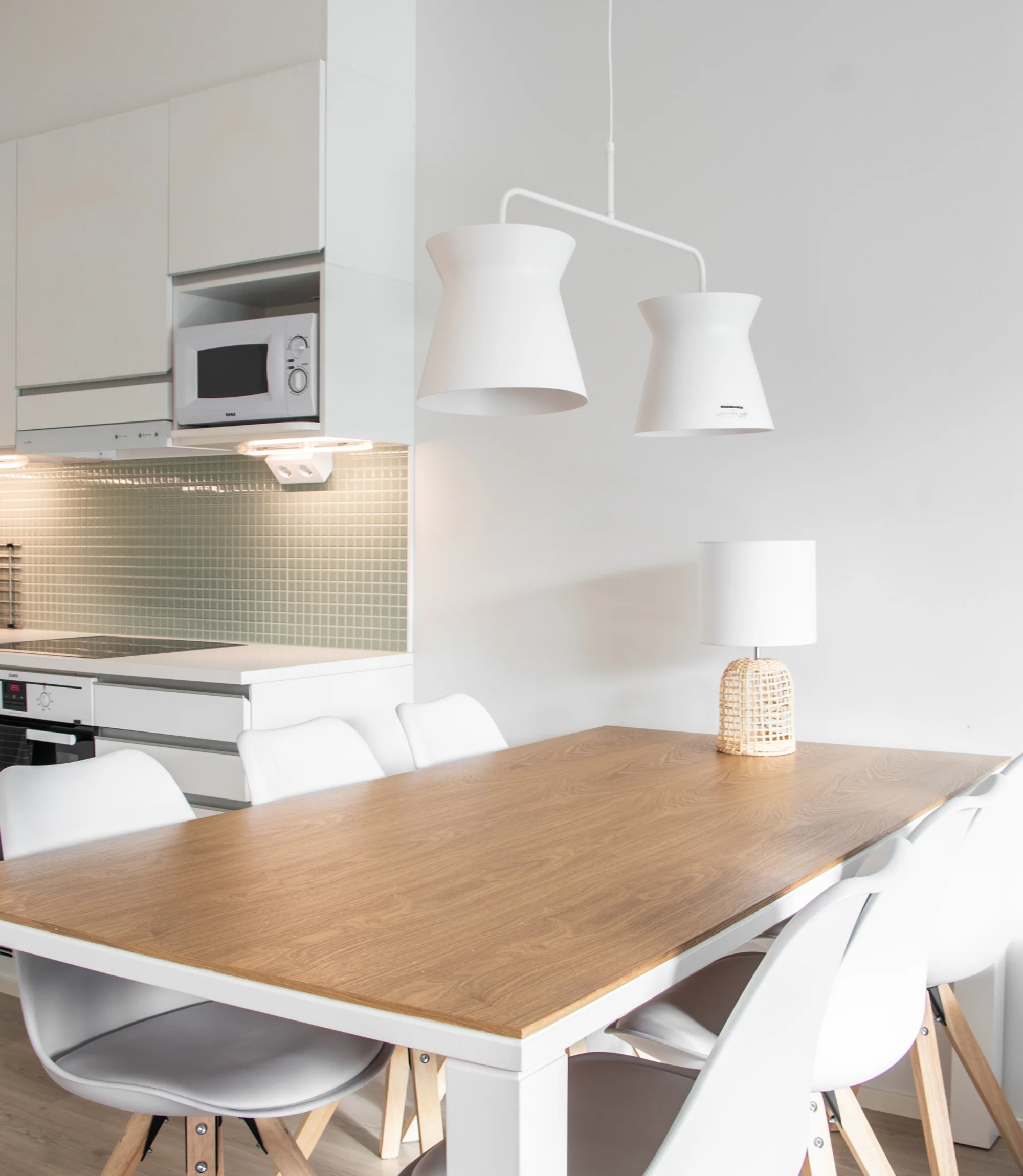 Kaksi designriippuvalaisin valkoinen - Image 8
