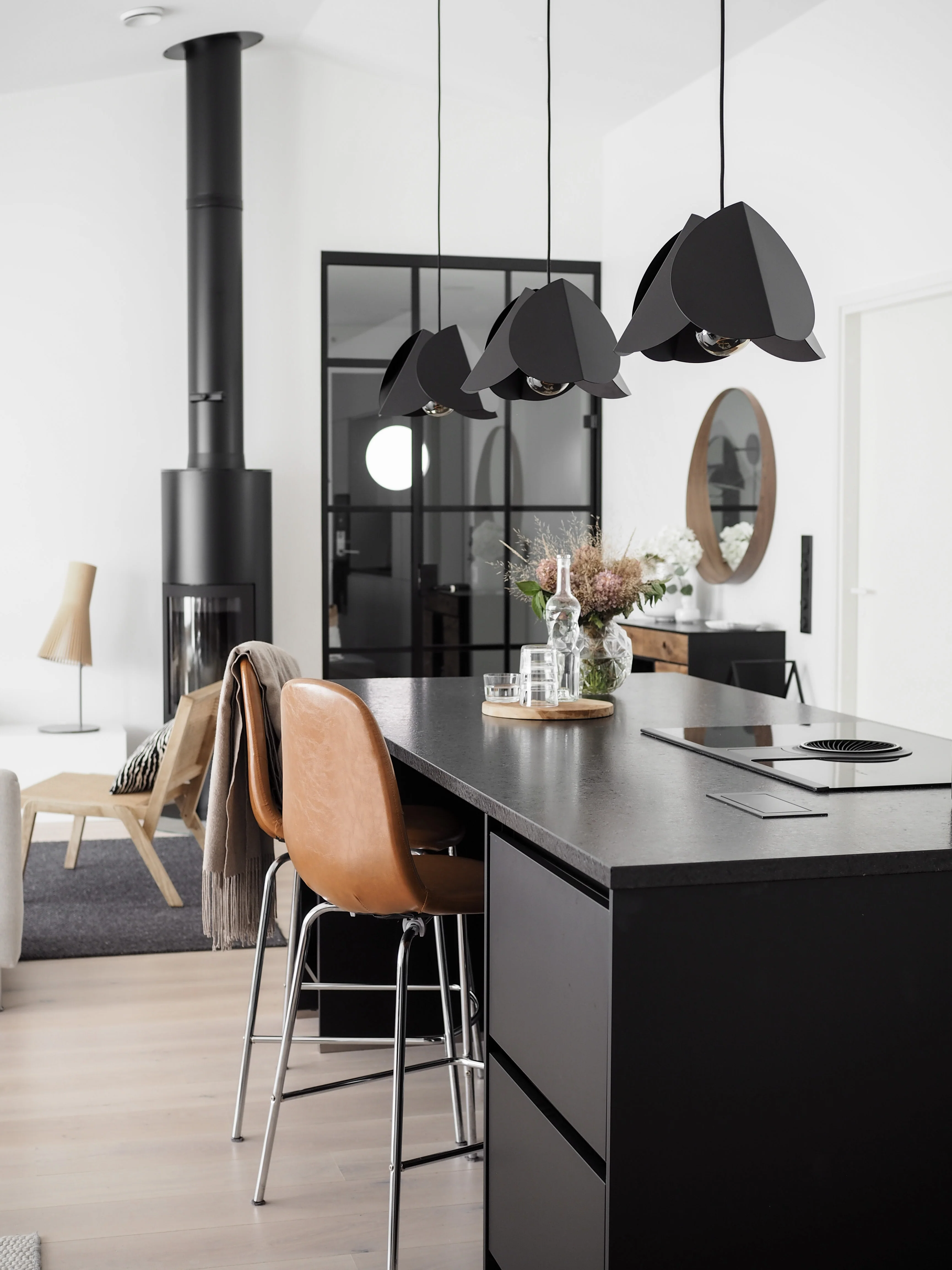 Lehmus design-riippuvalaisin mattamusta - Image 5