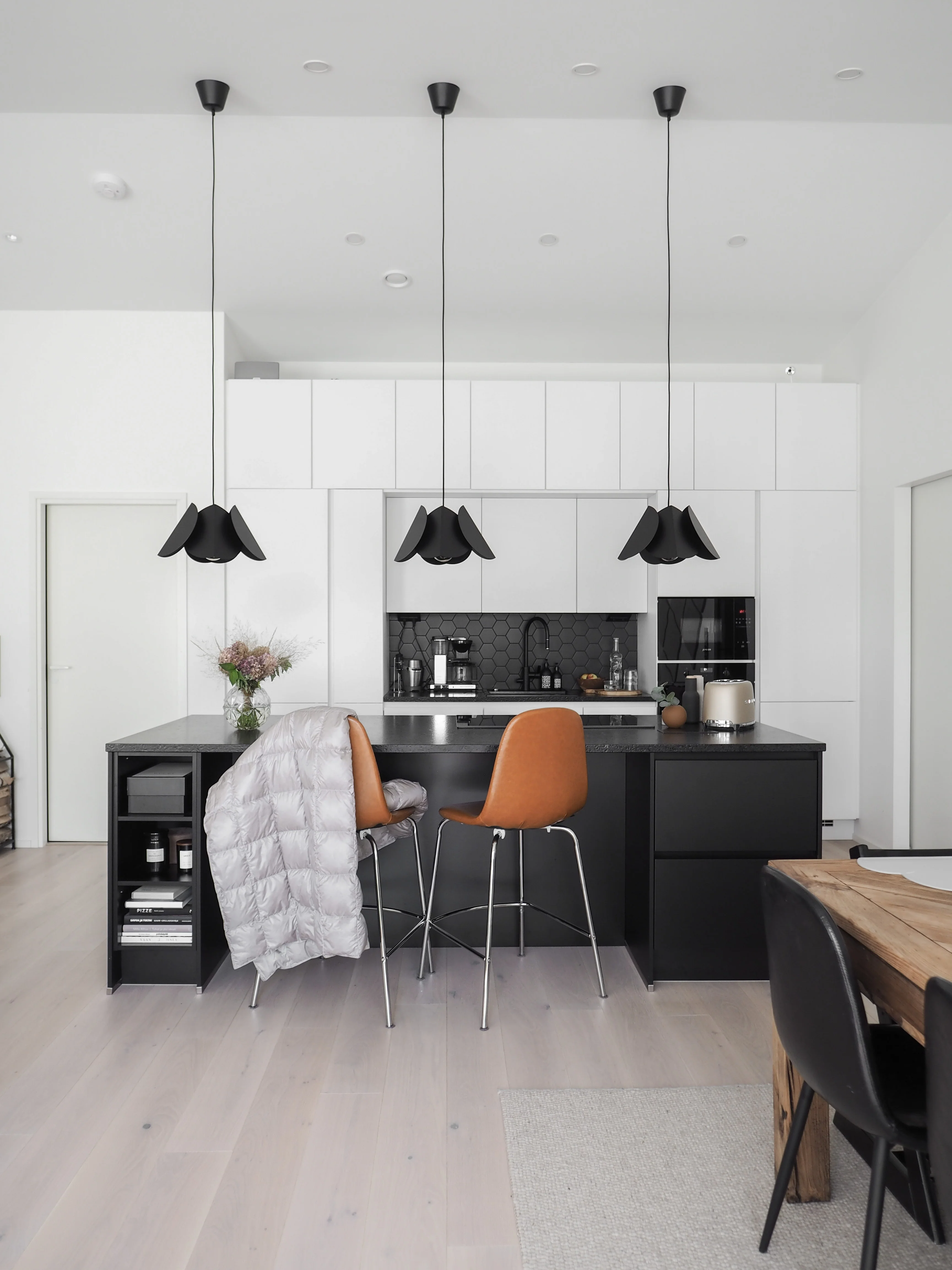 Lehmus design-riippuvalaisin mattamusta - Image 7