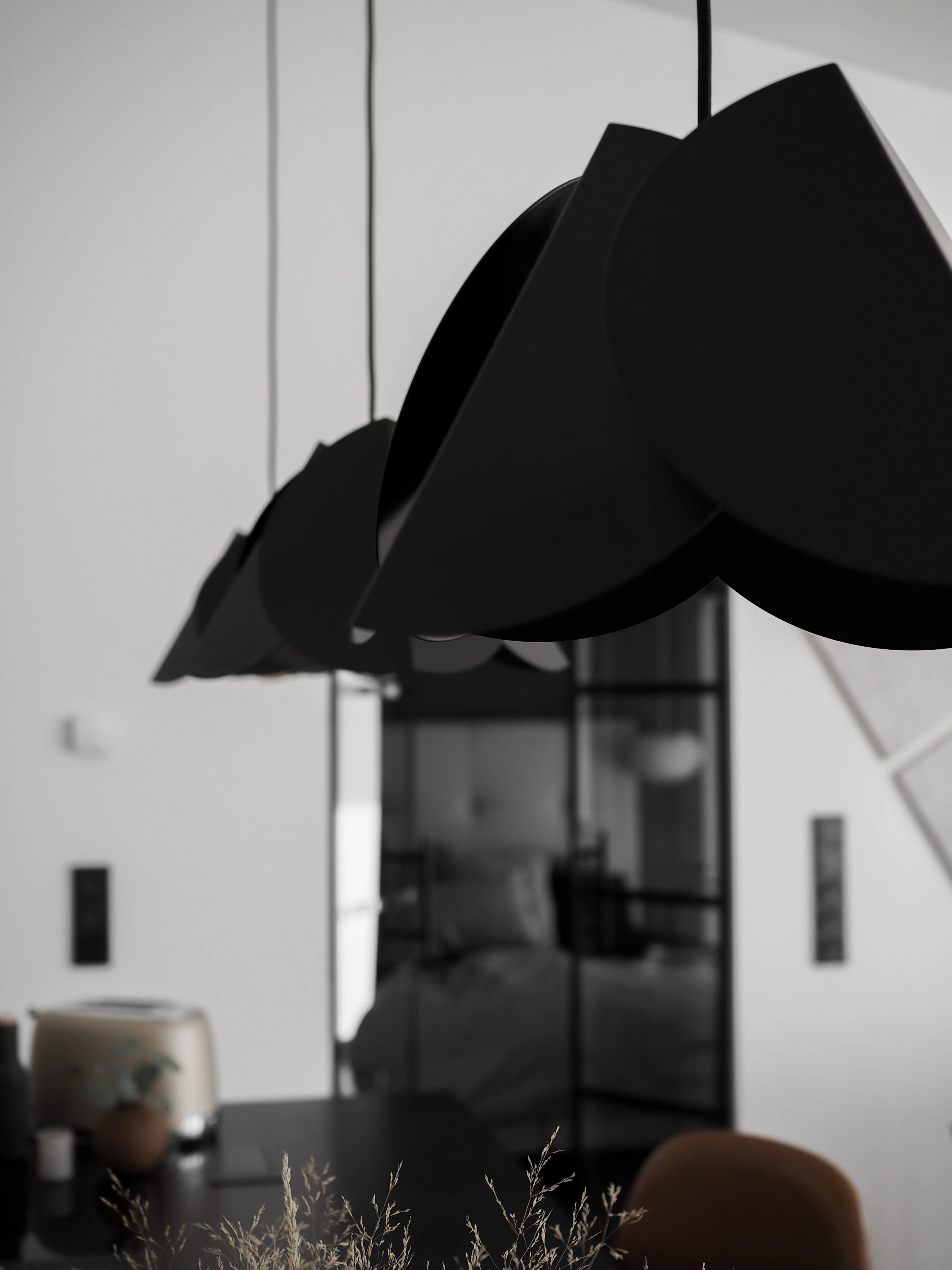 Lehmus design-riippuvalaisin mattamusta - Image 8