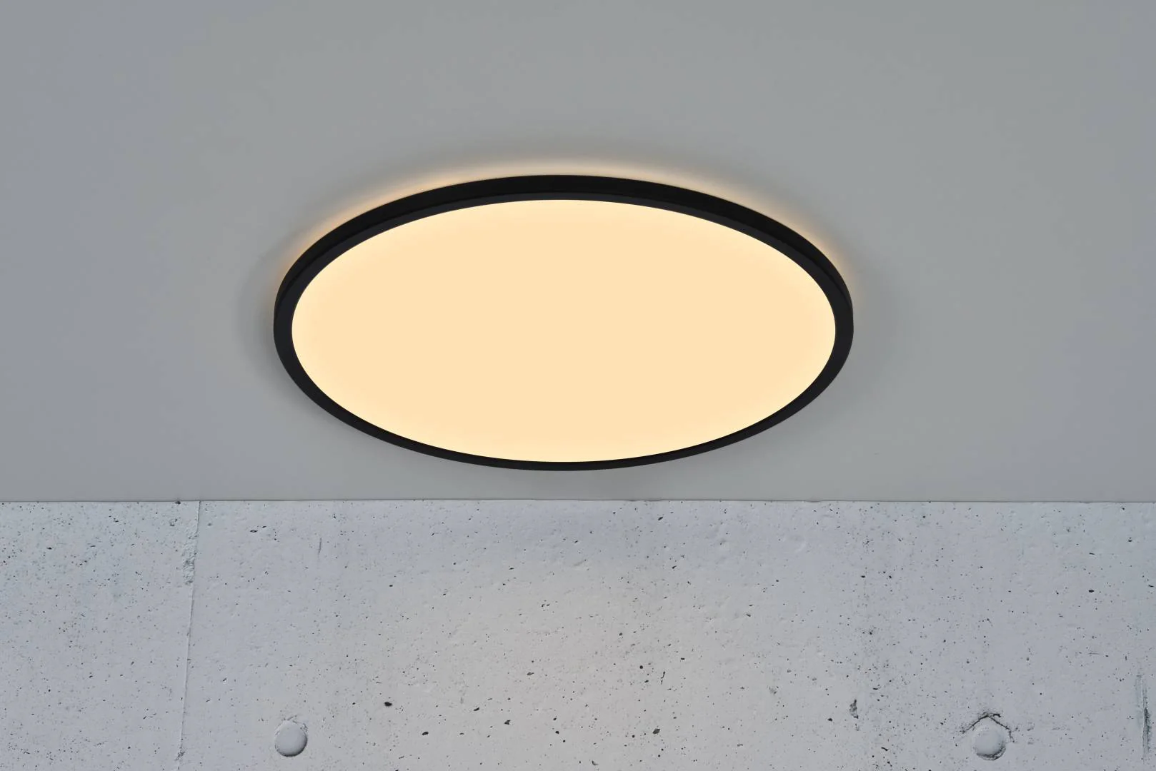 Oja 42 IP20 2700K Step Dim LED-plafondi musta - Image 2