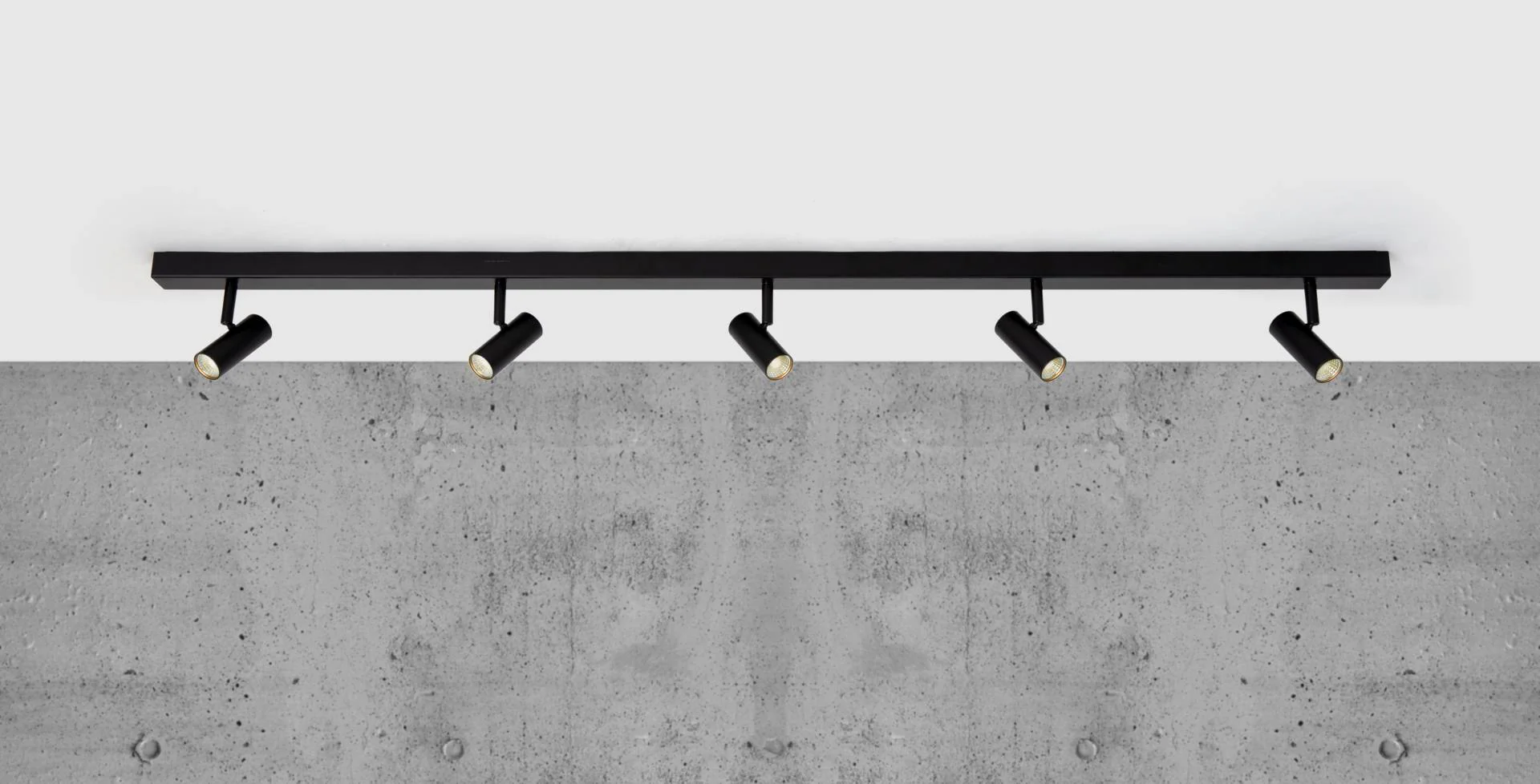 Omari 5-osainen LED-spottivalaisin musta - Image 3